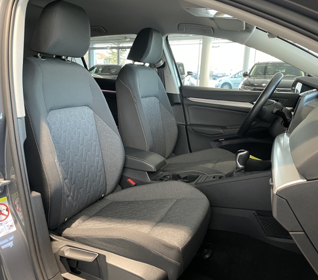 Golf 1.0 TSI +ALLWETTER+KAMERA+NAVI MOVE