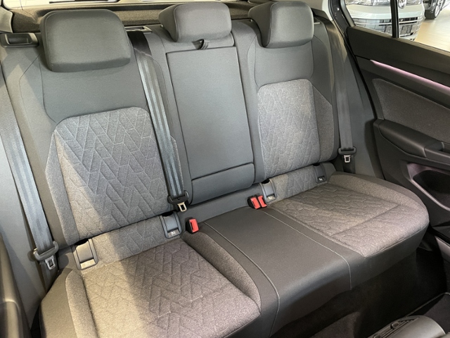 Golf 1.0 TSI +ALLWETTER+KAMERA+NAVI MOVE