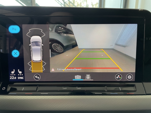 Golf 1.0 TSI +ALLWETTER+KAMERA+NAVI MOVE