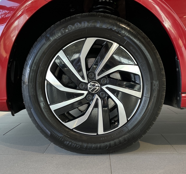 Polo 1.0 Fresh +LED+TEMPOMAT+SITZHZNG