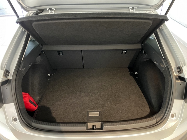 Taigo 1.0 TSI Life +ALLWETTER+NAVI+ACC